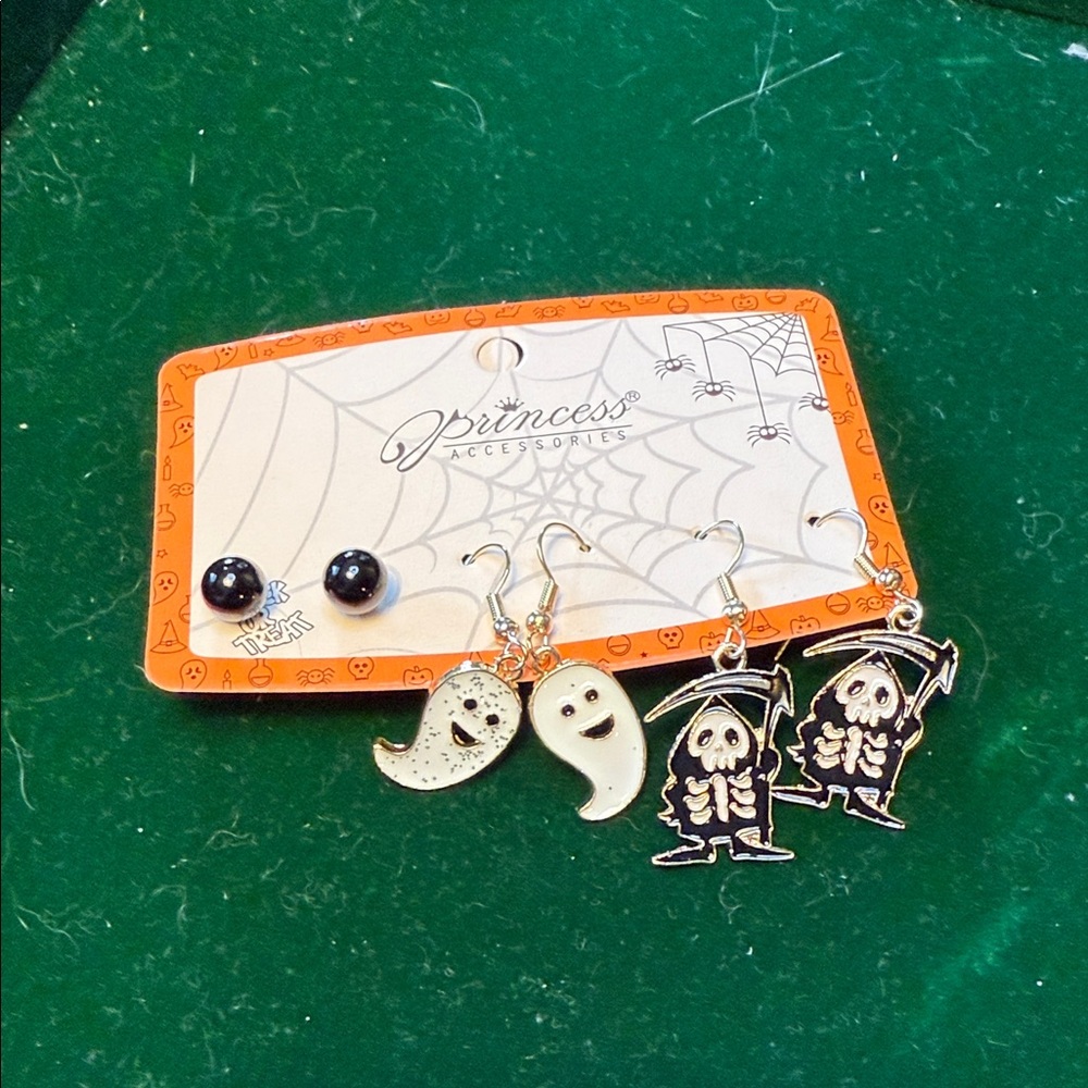 Princess Accessories Halloween Earrings Set - Black And White